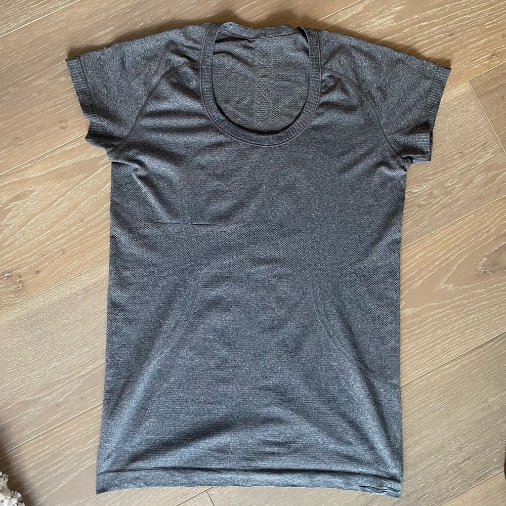Lululemon Swiftly Tech Short Sleeve Shirt